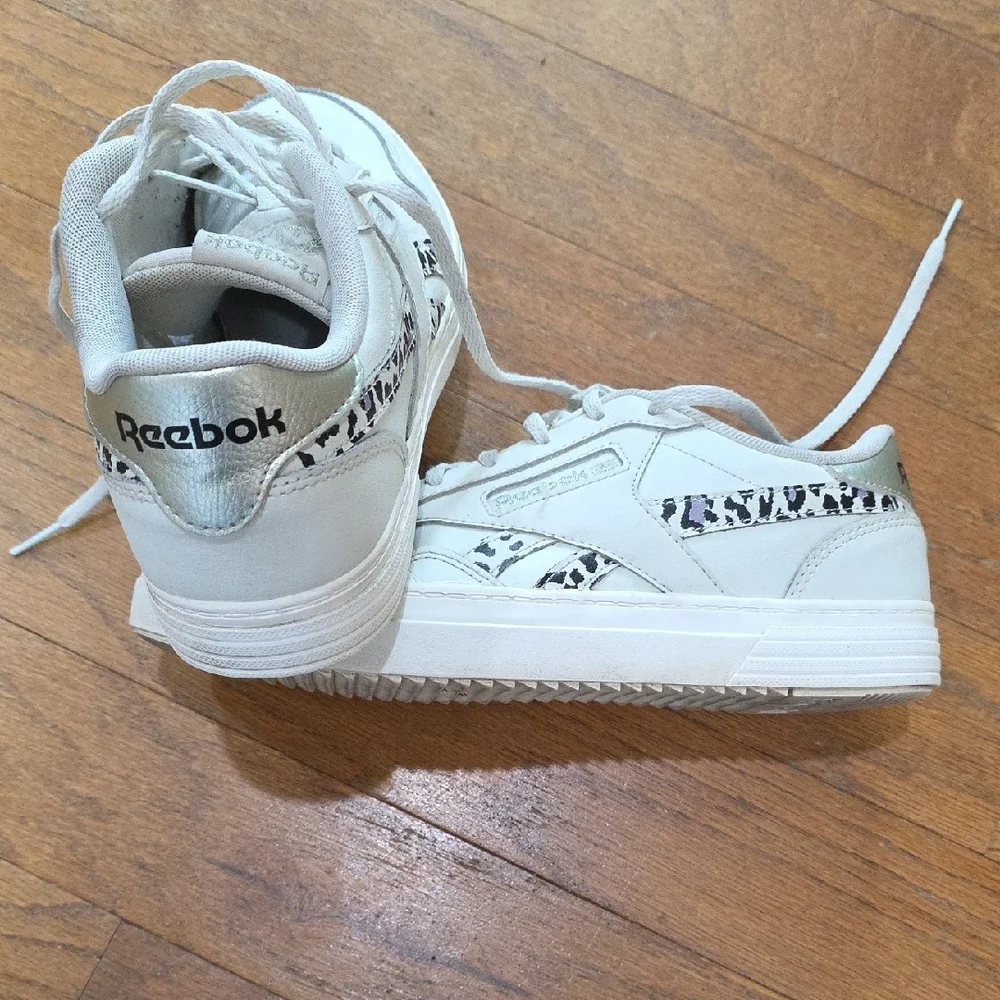 Reebok‎  Sneakers - Picture 2 of 3